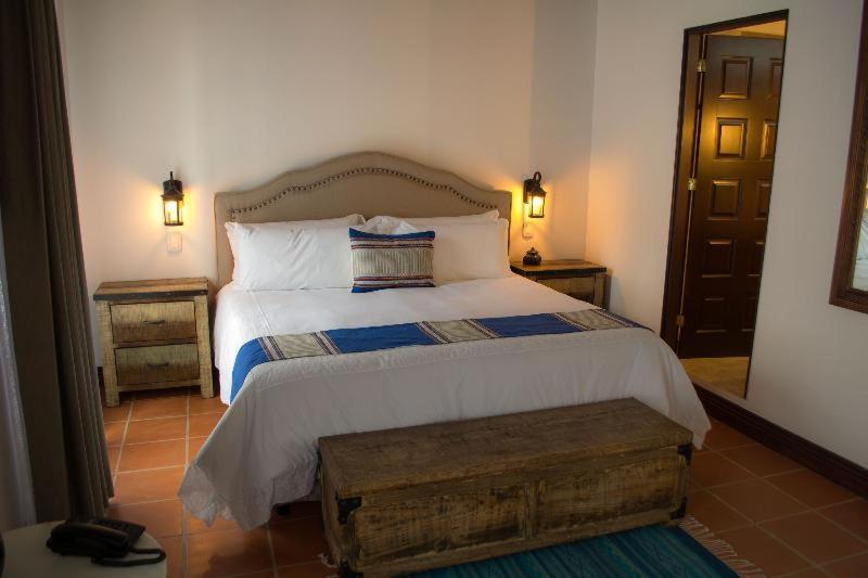 Casa De Adobe Gallery & Luxury Boutique Oaxaca Номер фото